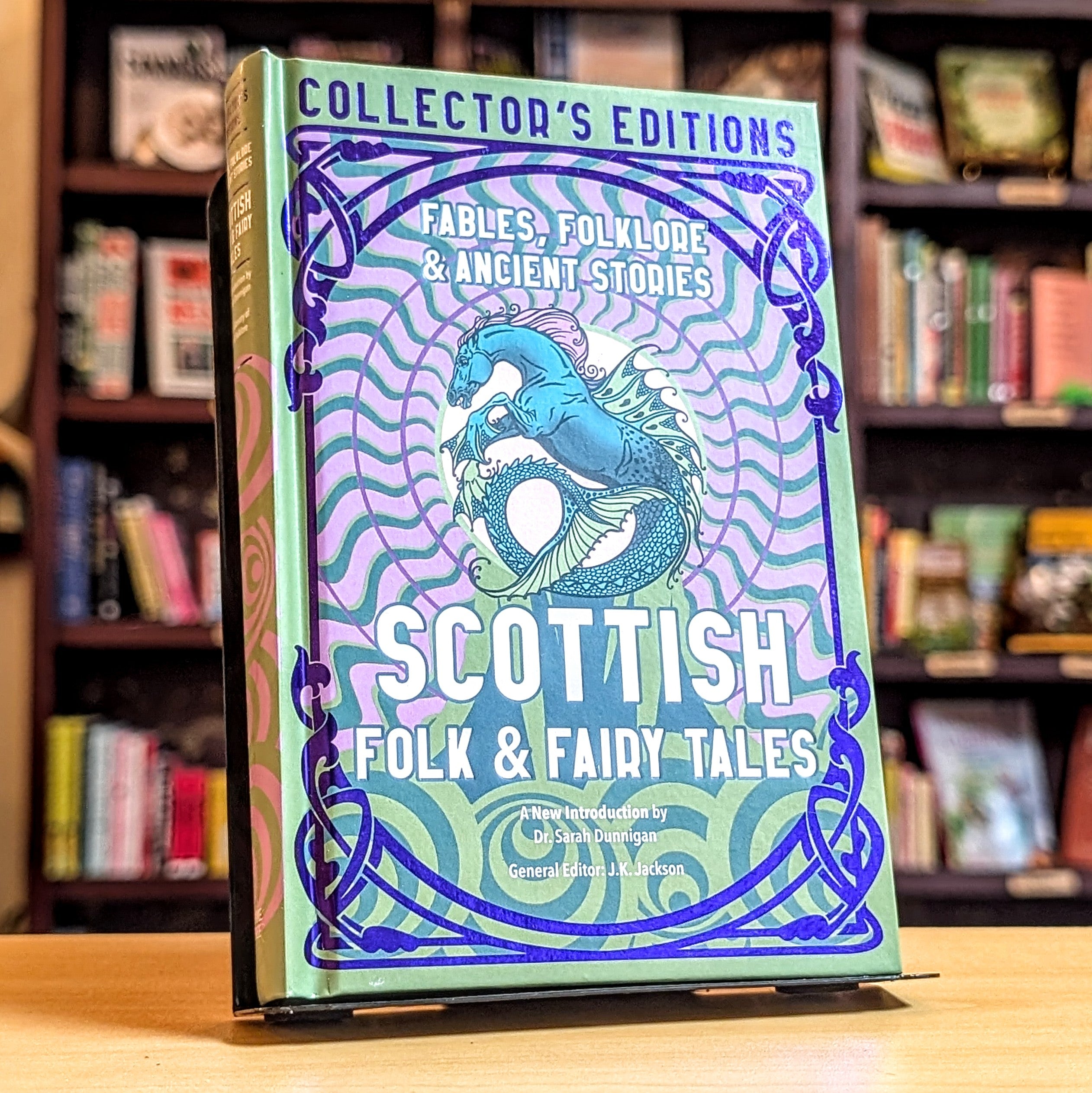 Scottish Folk & Fairy Tales: Fables, Folklore & Ancient Stories (Flame Tree Collector's Editions)